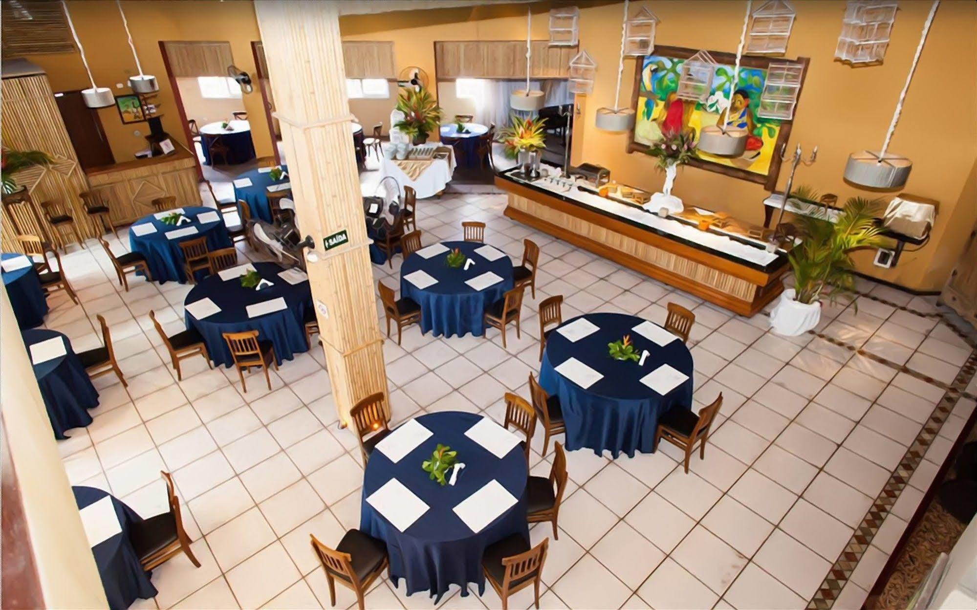 Galapagos Aparthotel Ilhabela Bagian luar foto