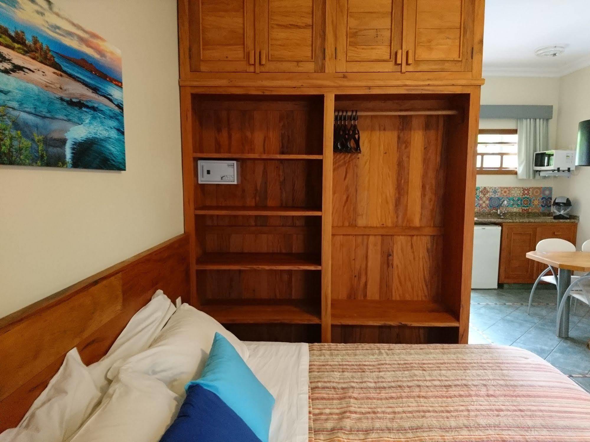 Galapagos Aparthotel Ilhabela Bagian luar foto